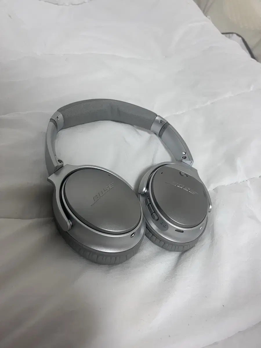 보스 qc35 실버 팝니다!!